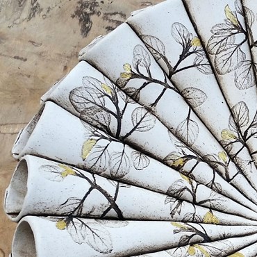 Medium Leaf Cone Bowl with 24ct Gold Leaf Detail