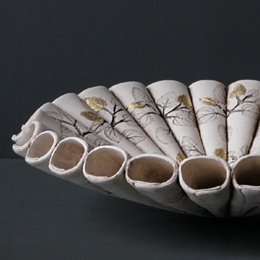 Medium Leaf Cone Bowl with 24ct Gold Leaf Detail