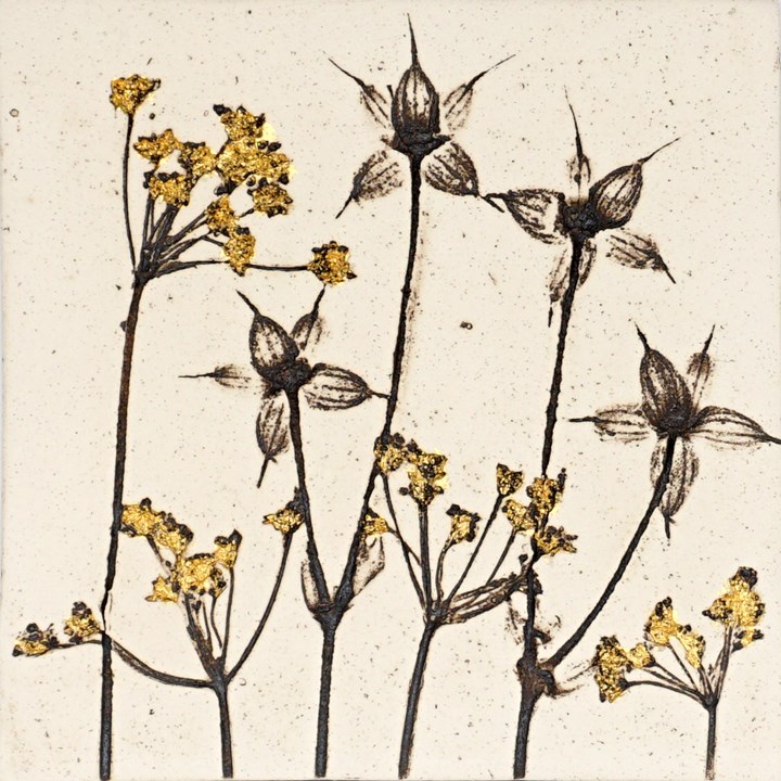 10cm Botanical Tile With 24ct Gold Leaf