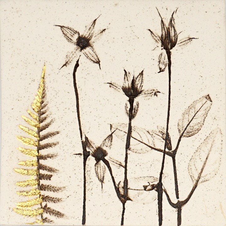 10cm Botanical Tile With 24ct Gold Leaf