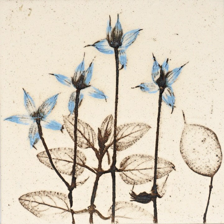 10cm Blue Botanical Tile