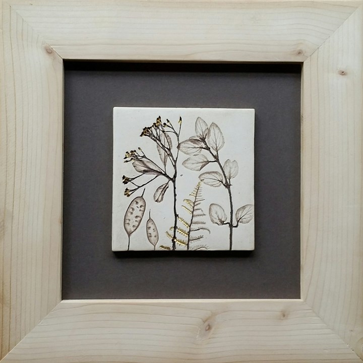 Single Framed Tile With 24ct Gold Leaf