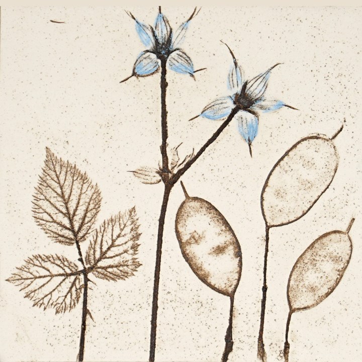 10cm Blue Botanical Tile