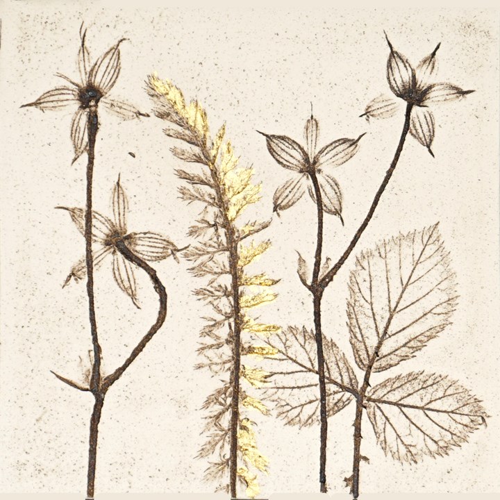 10cm Botanical Tile With 24ct Gold Leaf