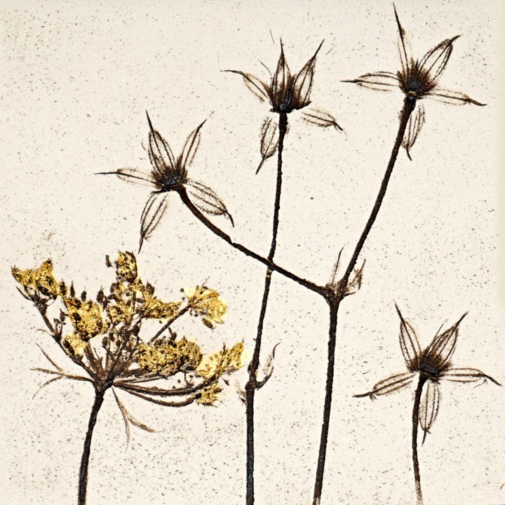 10cm Botanical Tile With 24ct Gold Leaf