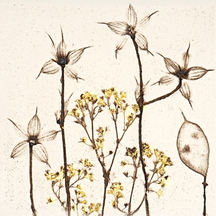 10cm Botanical Tile With 24ct Gold Leaf