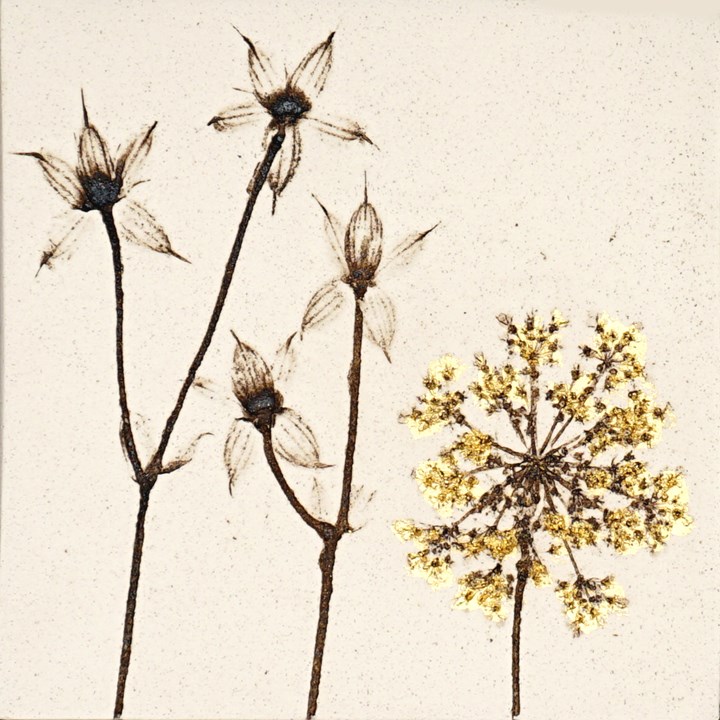 10cm Botanical Tile With 24ct Gold Leaf