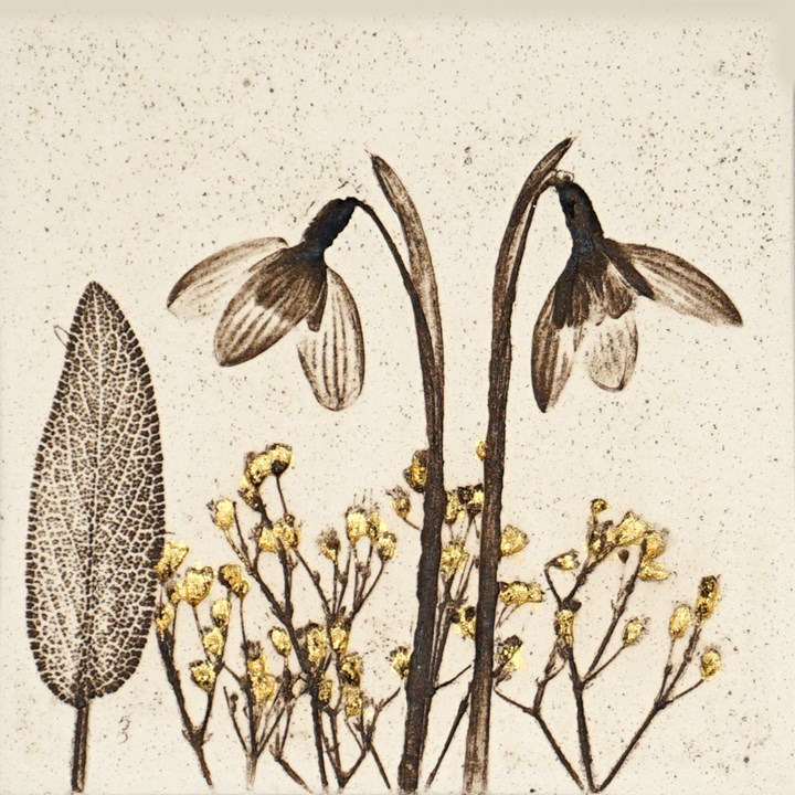 10cm Snowdrop Tile With 24ct Gold Leaf