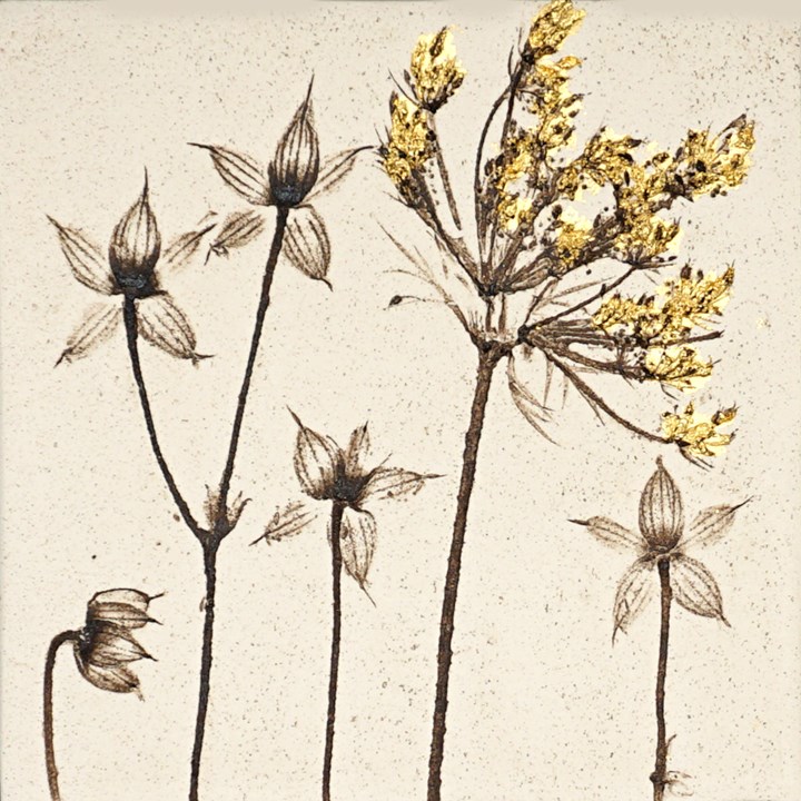 10cm Botanical Tile With 24ct Gold Leaf