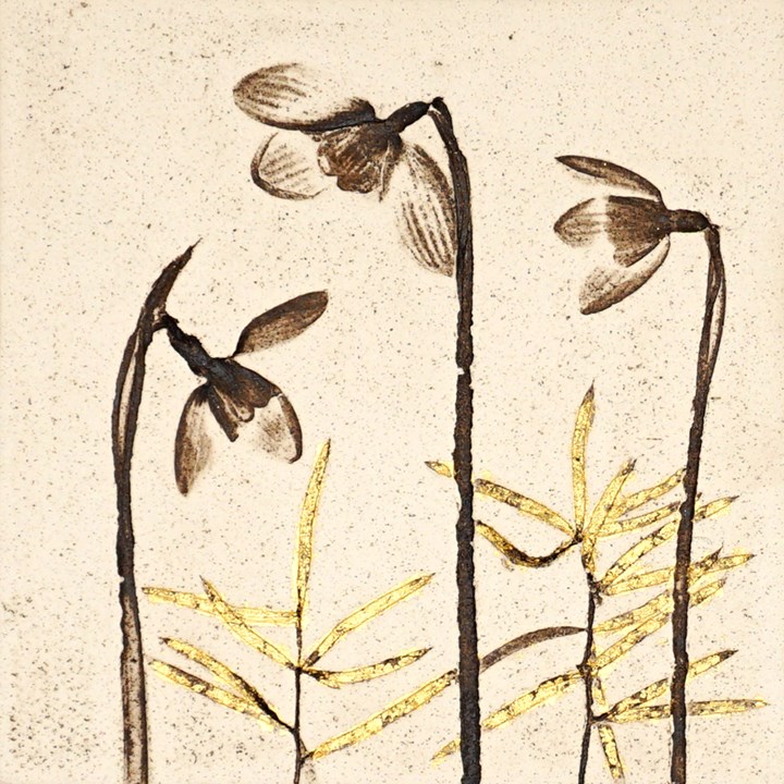 10cm Snowdrop Tile With 24ct Gold Leaf