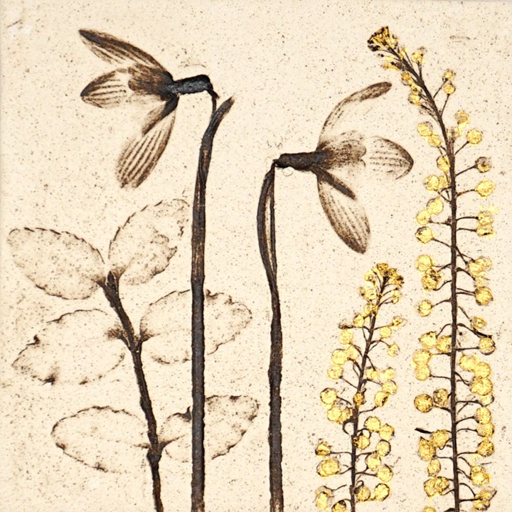 10cm Snowdrop Tile With 24ct Gold Leaf