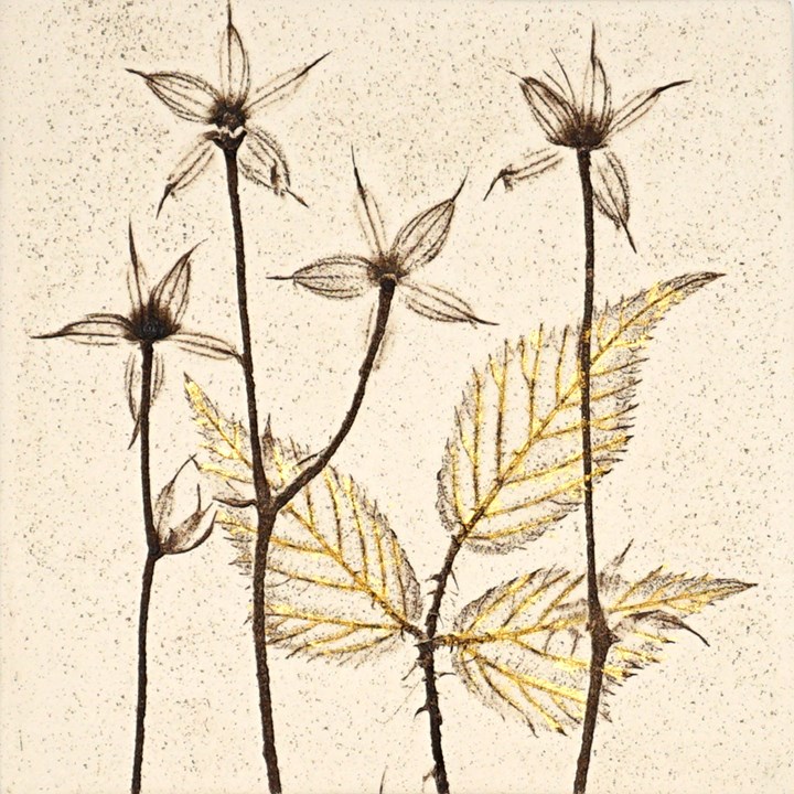 10cm Botanical Tile With 24ct Gold Leaf