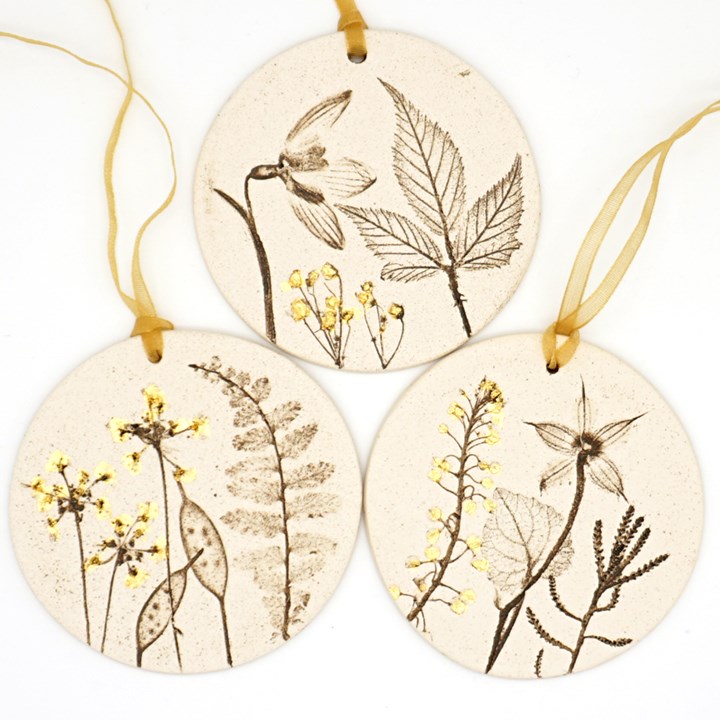 Three 7cm Round Hanging Botanical Tiles With 24ct Gold Leaf