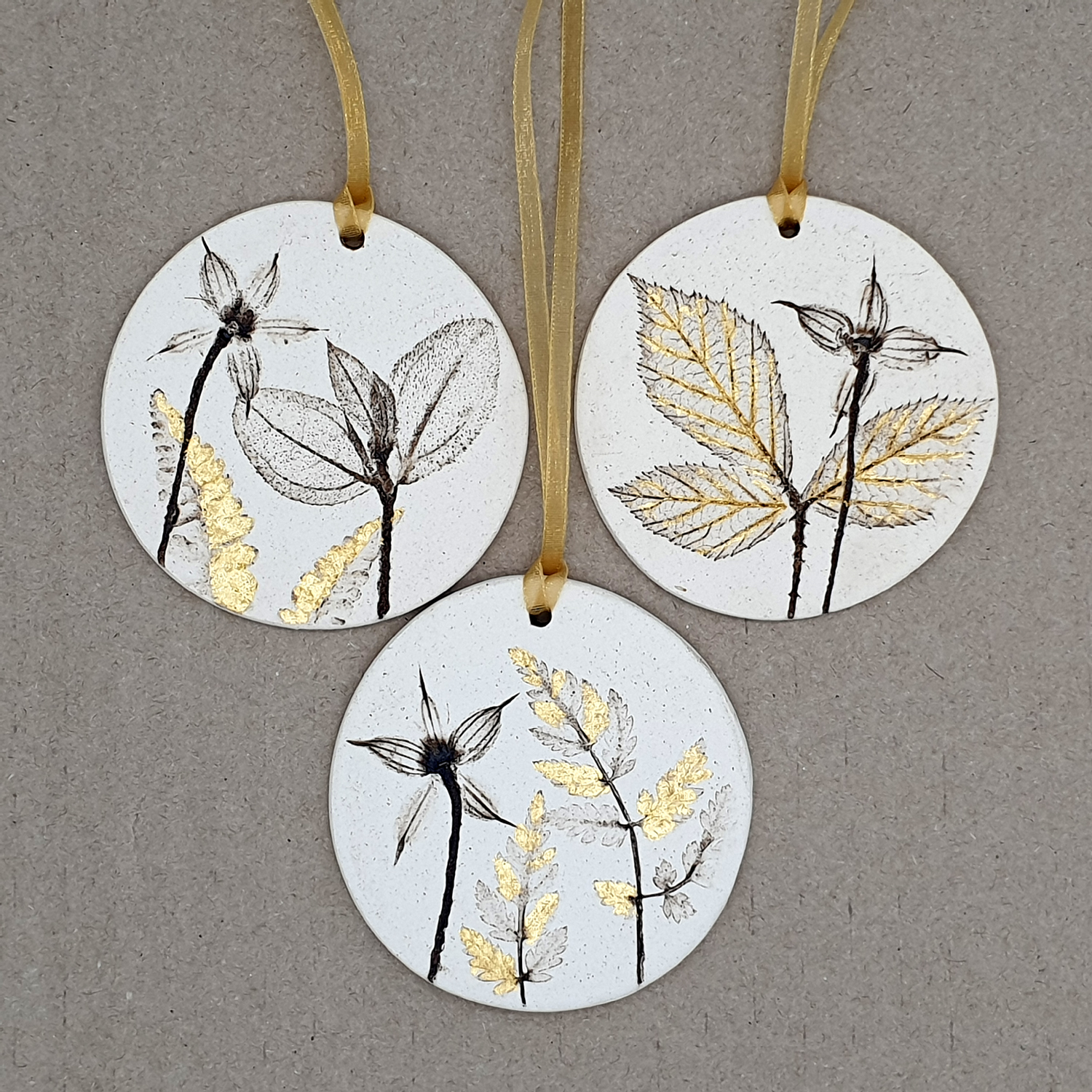 Three 7cm Round Hanging Botanical Tiles With 24ct Gold Leaf