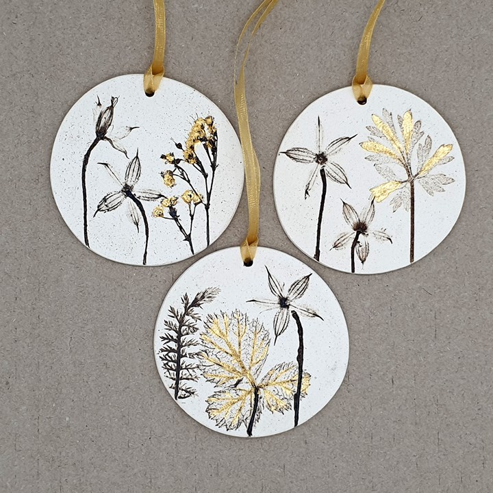 Three 7cm Round Hanging Botanical Tiles With 24ct Gold Leaf