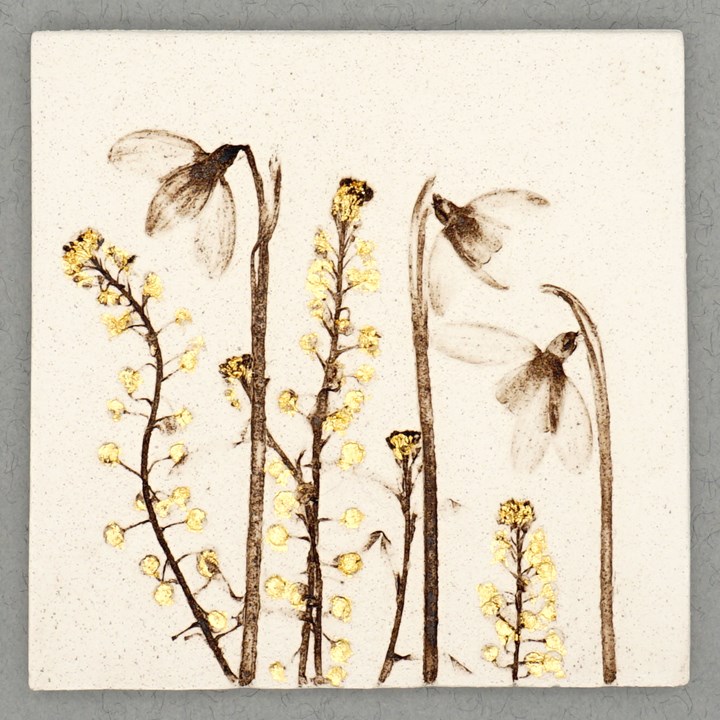 10cm Square Snowdrop Tile With 24ct Gold Leaf