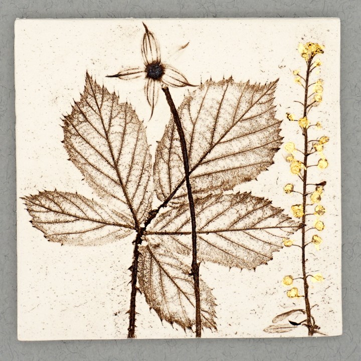 10cm Square Botanical Tile With 24ct Gold Leaf